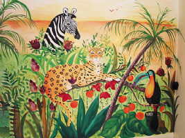 Joanna Perry Mural Artist / Painter UK Photo