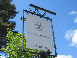 The Three Horseshoes  Photo