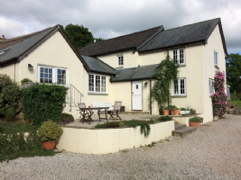 Meadowland Farm B&B & Shepherd's Hut Photo