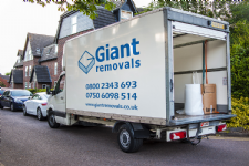 Giant Removals Photo