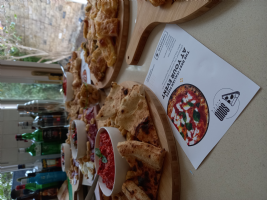 Solid pizza&bbq Photo