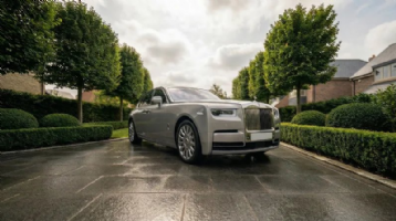 Luxury Car Hire Photo